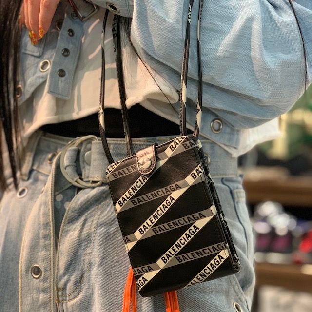 BALENCIAGA/バレンシアガ】STRAP WALLET CONTIN【買取入荷情報